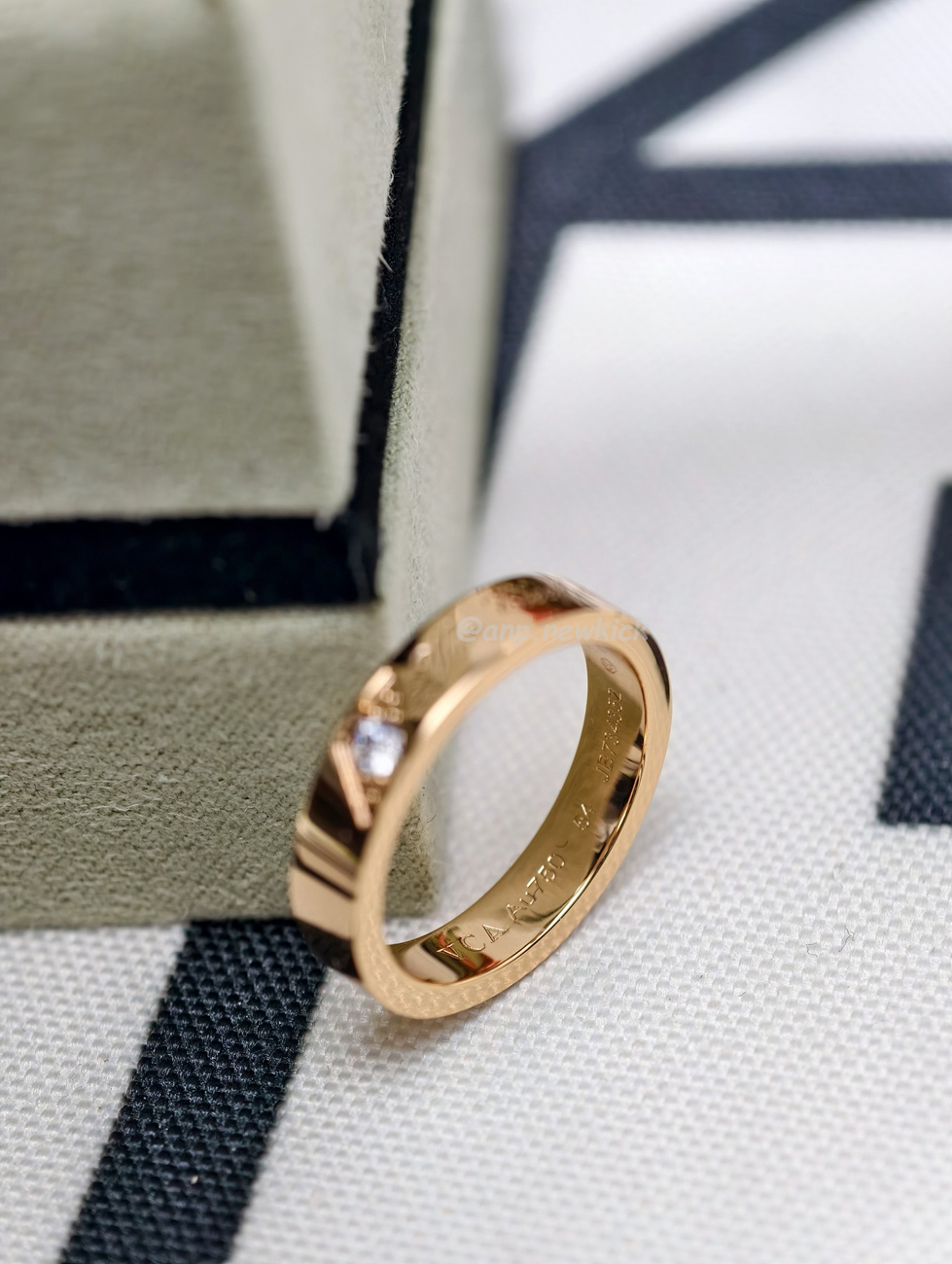 Vintage Alhambra Ring (10) - www.newkick.org